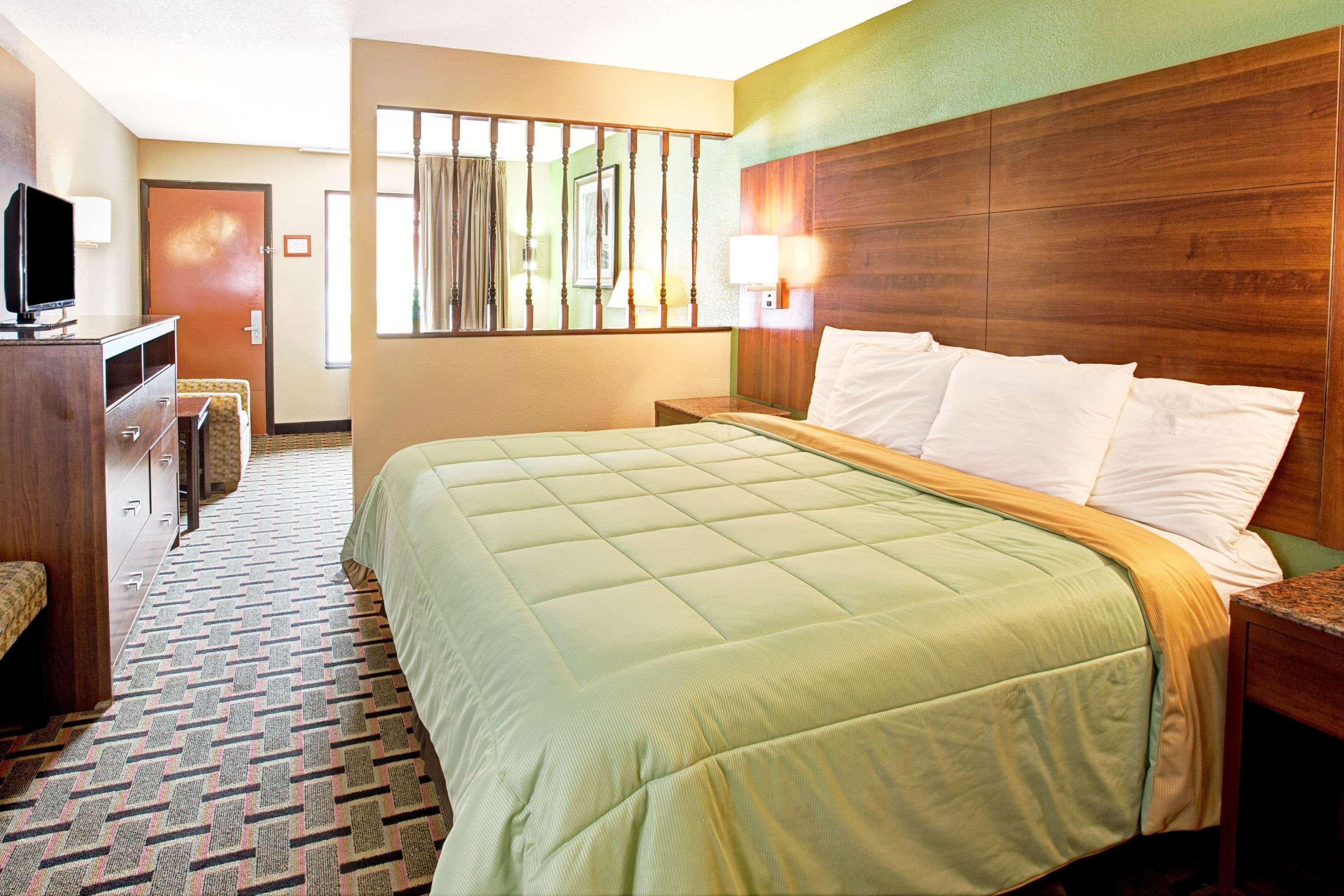 Days Inn Conover/Hickory Buitenkant foto