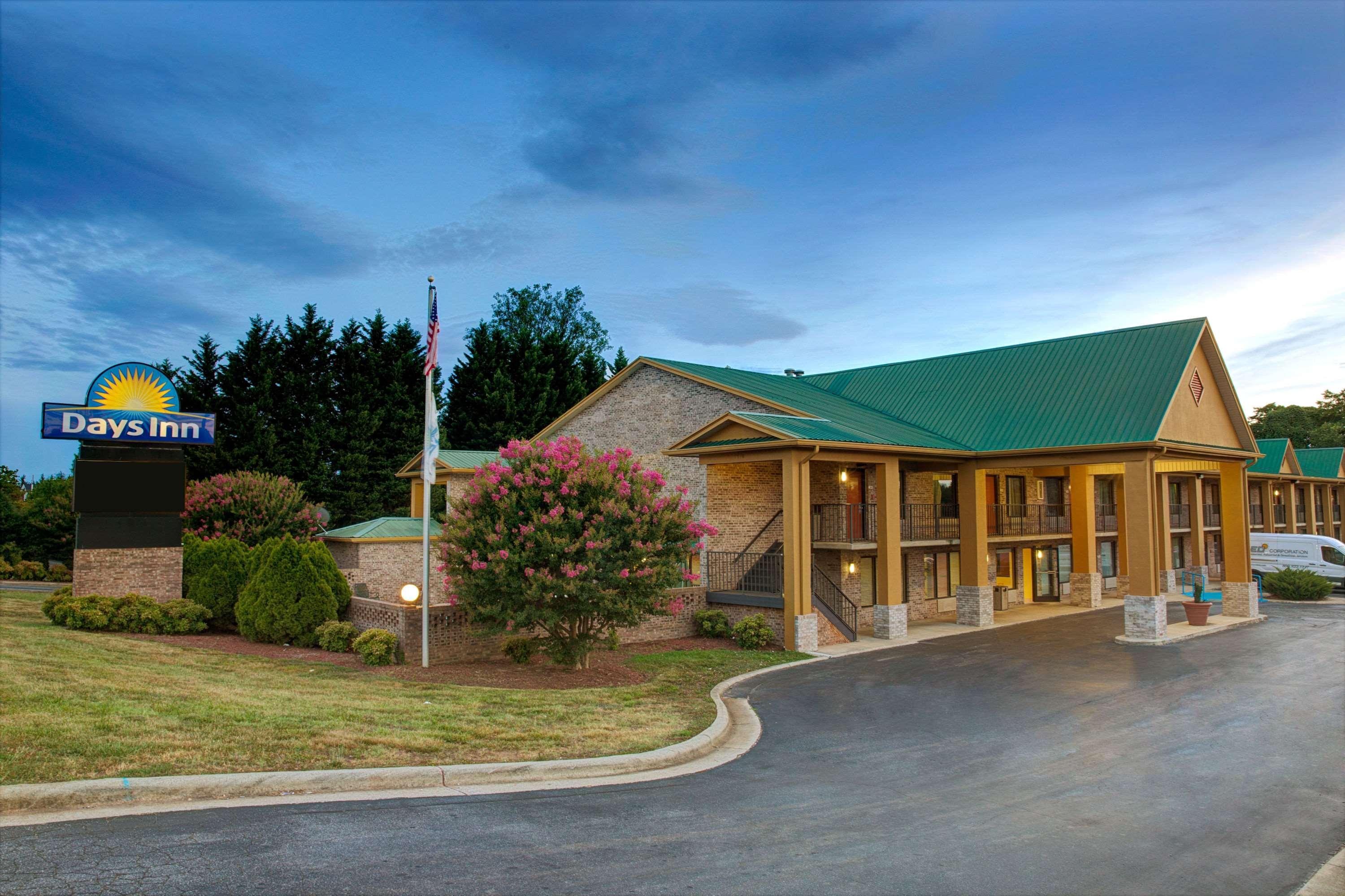 Days Inn Conover/Hickory Buitenkant foto