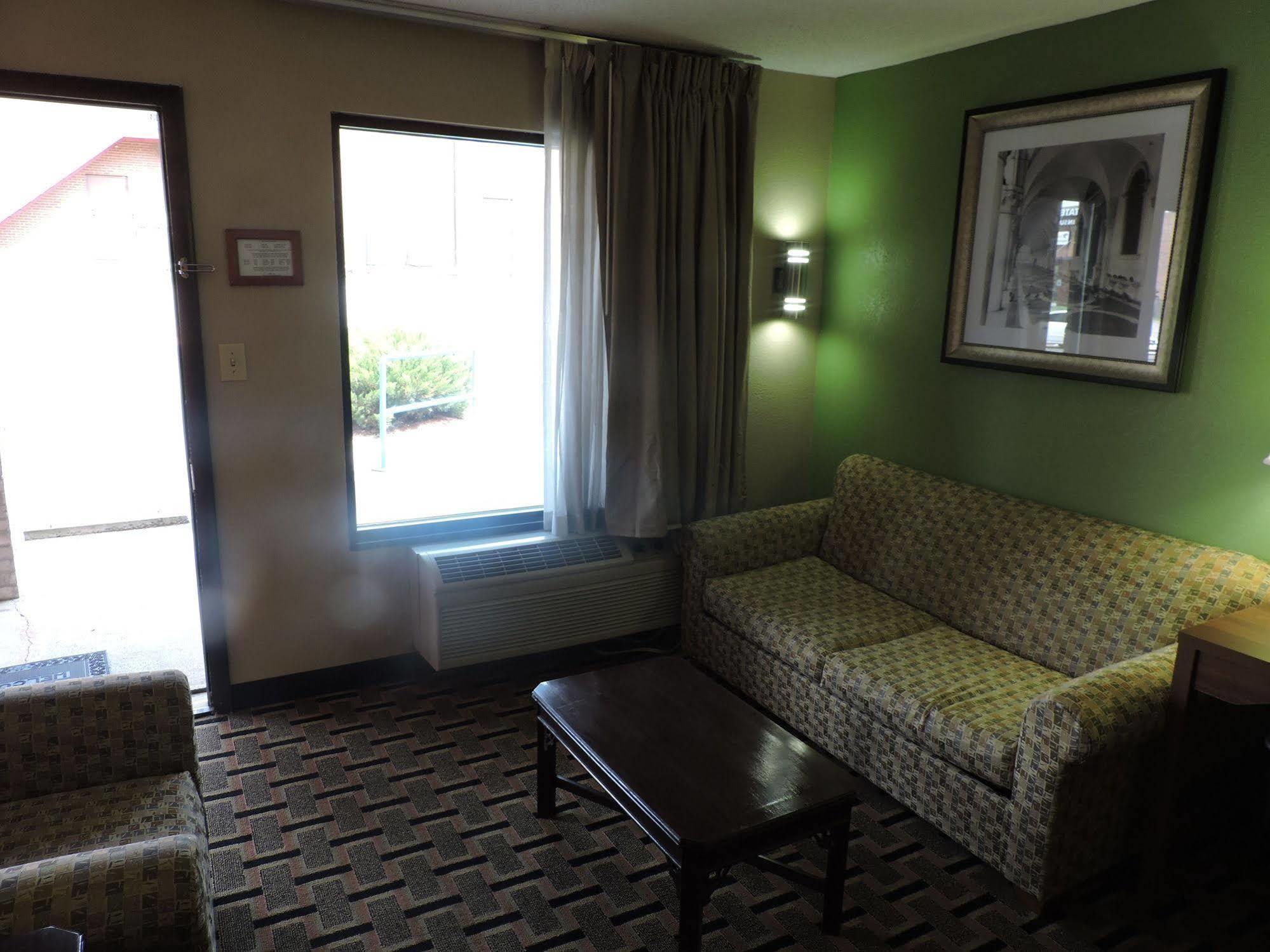 Days Inn Conover/Hickory Buitenkant foto