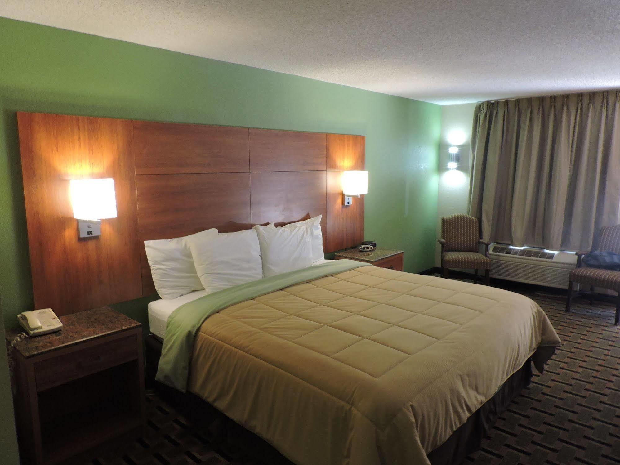 Days Inn Conover/Hickory Buitenkant foto