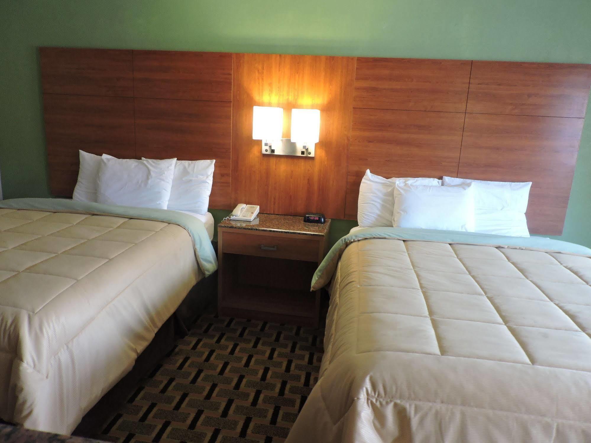 Days Inn Conover/Hickory Buitenkant foto